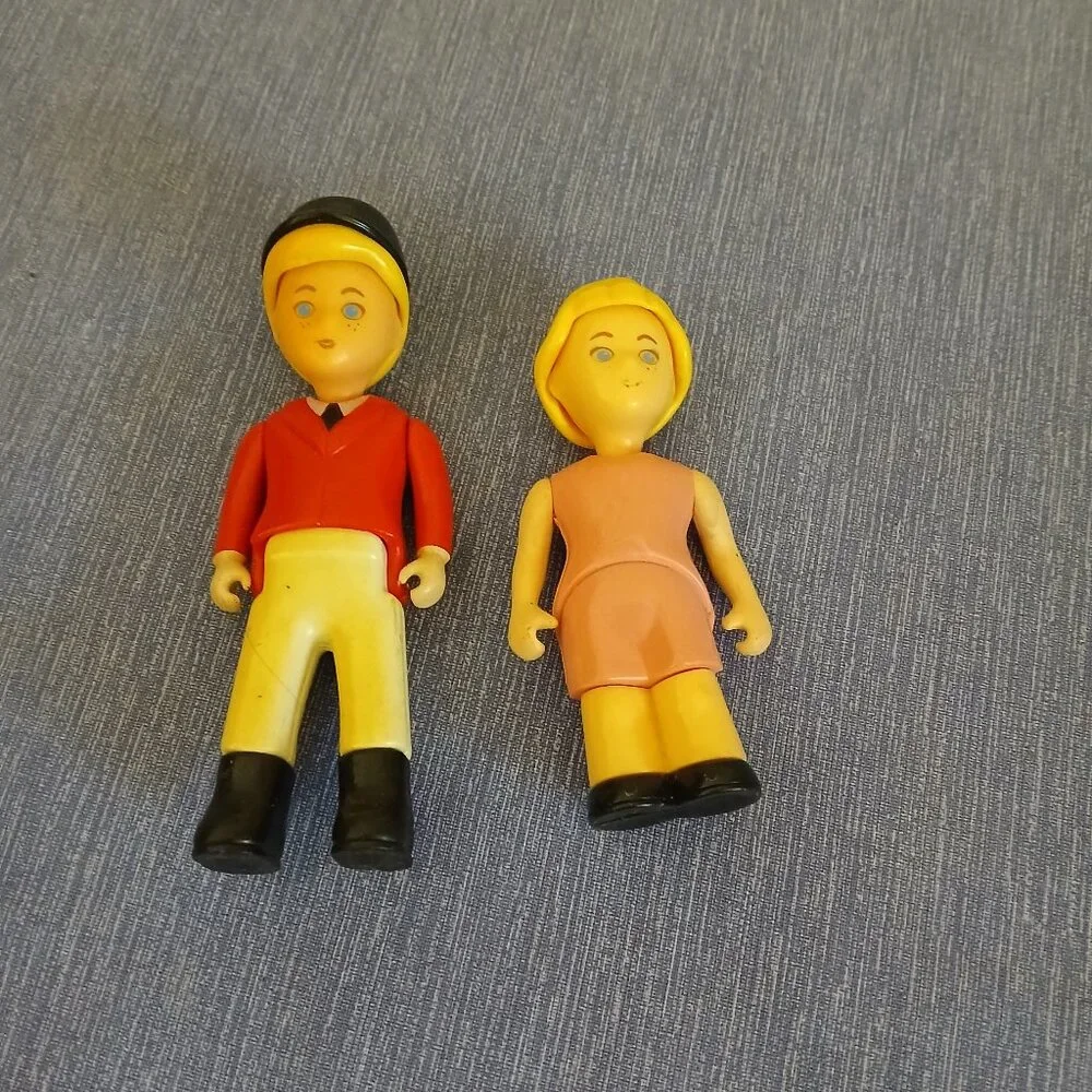 Little Tikes Figure dollhouse x 2 Used